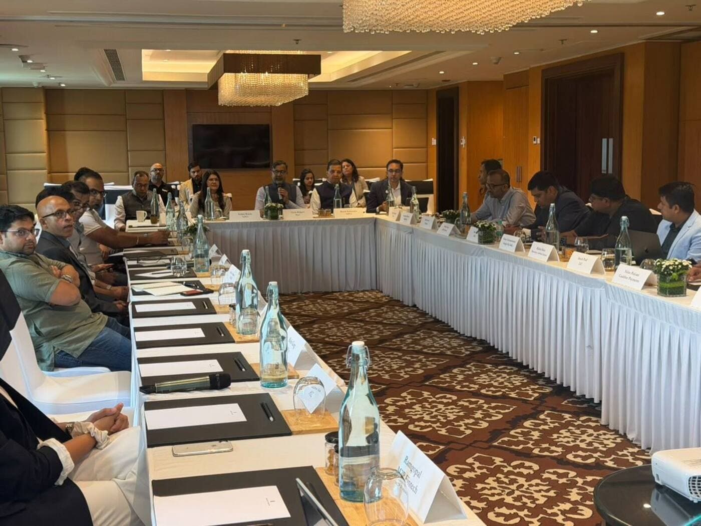 Curated leadership roundtable in session